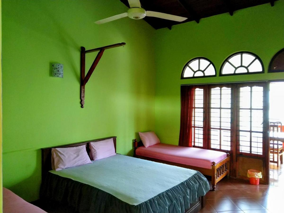 Kandyan Feel Free Homestay المظهر الخارجي الصورة